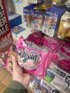 FEATURE - Süsse Versuchung: Schnäppchenladen verkauft anstössige Marshmallows