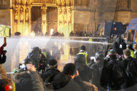 NEWS - Frankreich: Gilets Jaunes protestieren in Bordeaux