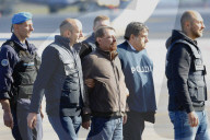 NEWS - Linksextremist Cesare Battisti wird nach Italien ausgeliefert 