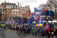 NEWS - Brexit: Demonstranten vor dem Parlament mit Brexit-Abstimmung zufrieden