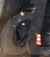 PEOPLE - Kourtney Kardashian und Justin Bieber verlassen die Kirche in Hollywood