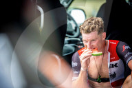 FEATURE - Pix of the Day: Bilder des Tages