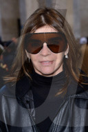 PEOPLE - Promis an der Paris Fashion Week