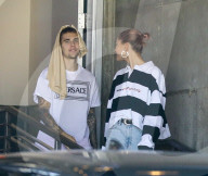 PEOPLE - Justin Bieber hat den vollen Durchblick am Steuer