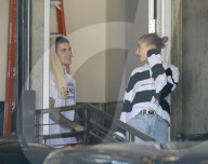 PEOPLE - Justin Bieber hat den vollen Durchblick am Steuer