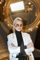 PEOPLE - Paris Haute Couture: Promis bei Schiaparelli