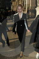 PEOPLE - Promis während der 'Haute Couture' in Paris