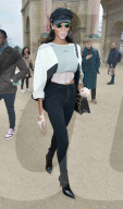 PEOPLE - Promis während der 'Haute Couture' in Paris
