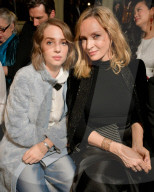 PEOPLE - Promis bei Armani Haute Couture Show in Paris