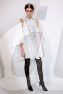 PEOPLE - Kaia Gerber backstage bei Givenchy Haute Couture in Paris
