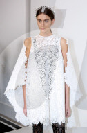 PEOPLE - Kaia Gerber backstage bei Givenchy Haute Couture in Paris