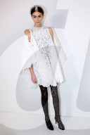 PEOPLE - Kaia Gerber backstage bei Givenchy Haute Couture in Paris