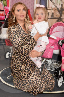 PEOPLE - Promis an der Toy Fair in Kensington