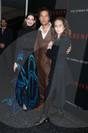 PEOPLE - Matthew McConaughey mit Anne Hathaway an der Premiere von 'Serenity' in New York 
