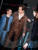 PEOPLE - Matthew McConaughey mit Anne Hathaway an der Premiere von 'Serenity' in New York 