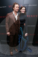 PEOPLE - Matthew McConaughey mit Anne Hathaway an der Premiere von 'Serenity' in New York 
