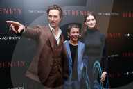 PEOPLE - Matthew McConaughey mit Anne Hathaway an der Premiere von 'Serenity' in New York 