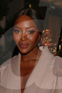 EXKLUSIV - Naomi Campbell unterwegs zum Valentino Dinner