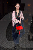 PEOPLE - Paris Haute Couture: Promis bei Valentino