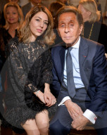 PEOPLE - Paris Haute Couture: Promis bei Valentino
