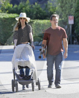 EXKLUSIV - Josh Brolin und Kathryn Boyd mit ihrem Baby Westlyn in Malibu unterwegs