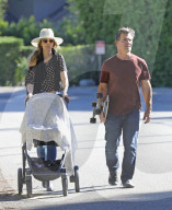 EXKLUSIV - Josh Brolin und Kathryn Boyd mit ihrem Baby Westlyn in Malibu unterwegs