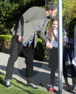 PEOPLE - Ben Affleck holt seine Kinder von der Schule ab in Santa Monica