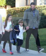 PEOPLE - Ben Affleck holt seine Kinder von der Schule ab in Santa Monica