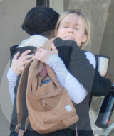 EXKLUSIV - Kristen Bell ohne Make-Up in LA unterwegs
