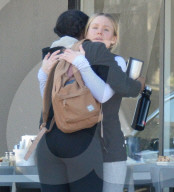 EXKLUSIV - Kristen Bell ohne Make-Up in LA unterwegs