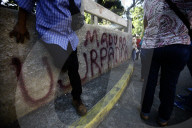 NEWS - Venezuela: Graffitis gegen Maduro
