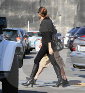 PEOPLE - Angelina Jolie mit Shiloh auf Shoppingtour in Hollywood