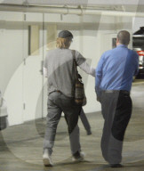 PEOPLE - Brad Pitt geht zu seinem Anwalt