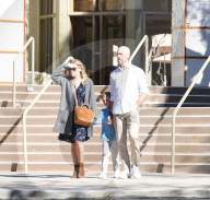 EXKLUSIV - Reese Witherspoon geht mit Jim Toth und Tennessee in die Kirche