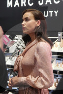 EXKLUSIV -  Irina Shayk macht Werbung für Marc Jacobs in Moskau