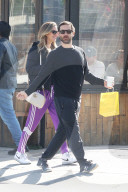 EXKLUSIV - Tobey Maguire und Tatiana Dieteman in Venice unterwegs