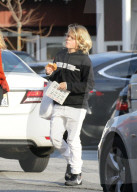EXKLUSIV - Chris Martin mit Apple und Moses in Brentwood unterwegs