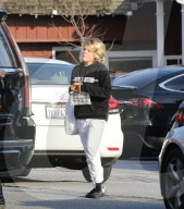 EXKLUSIV - Chris Martin mit Apple und Moses in Brentwood unterwegs