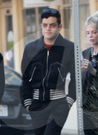 EXKLUSIV - Rami Malek mit Mamma und Freundin in Venice unterwegs