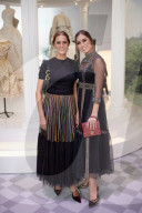 PEOPLE - London: Promis am Dinner zur 'Christian Dior: Designer of Dreams' Ausstellung im V&A Museum