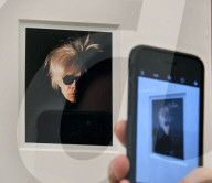 NEWS - London: Andy Warhol Polaroid Pictures Ausstellung in der Bastian Gallery