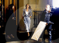 PEOPLE - Celine Dion steht in Paris für L'Oreal vor der Linse