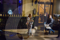 PEOPLE - Celine Dion steht in Paris für L'Oreal vor der Linse
