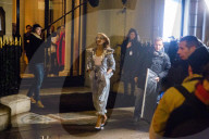 PEOPLE - Celine Dion steht in Paris für L'Oreal vor der Linse