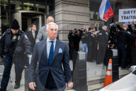 NEWS - Trump-Vertrauter Stone bekennt sich in Russland-Affäre nicht schuldig