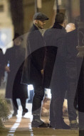 PEOPLE - David Beckham geht mit Freunden in London essen