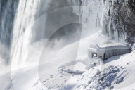 FEATURE - Die gefrorenen Niagara-Fälle 