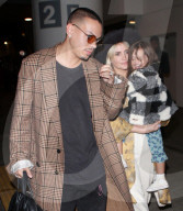 EXKLUSIV - Ashlee Simpson landet mit Sack und Pack in Los Angeles