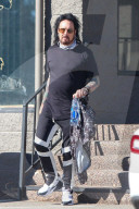 PEOPLE - Nikki Sixx verlŠsst das BrŠunungsstudio