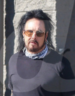 PEOPLE - Nikki Sixx verlŠsst das BrŠunungsstudio